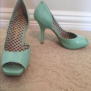 Jessica Simpson Open-Toe Heel